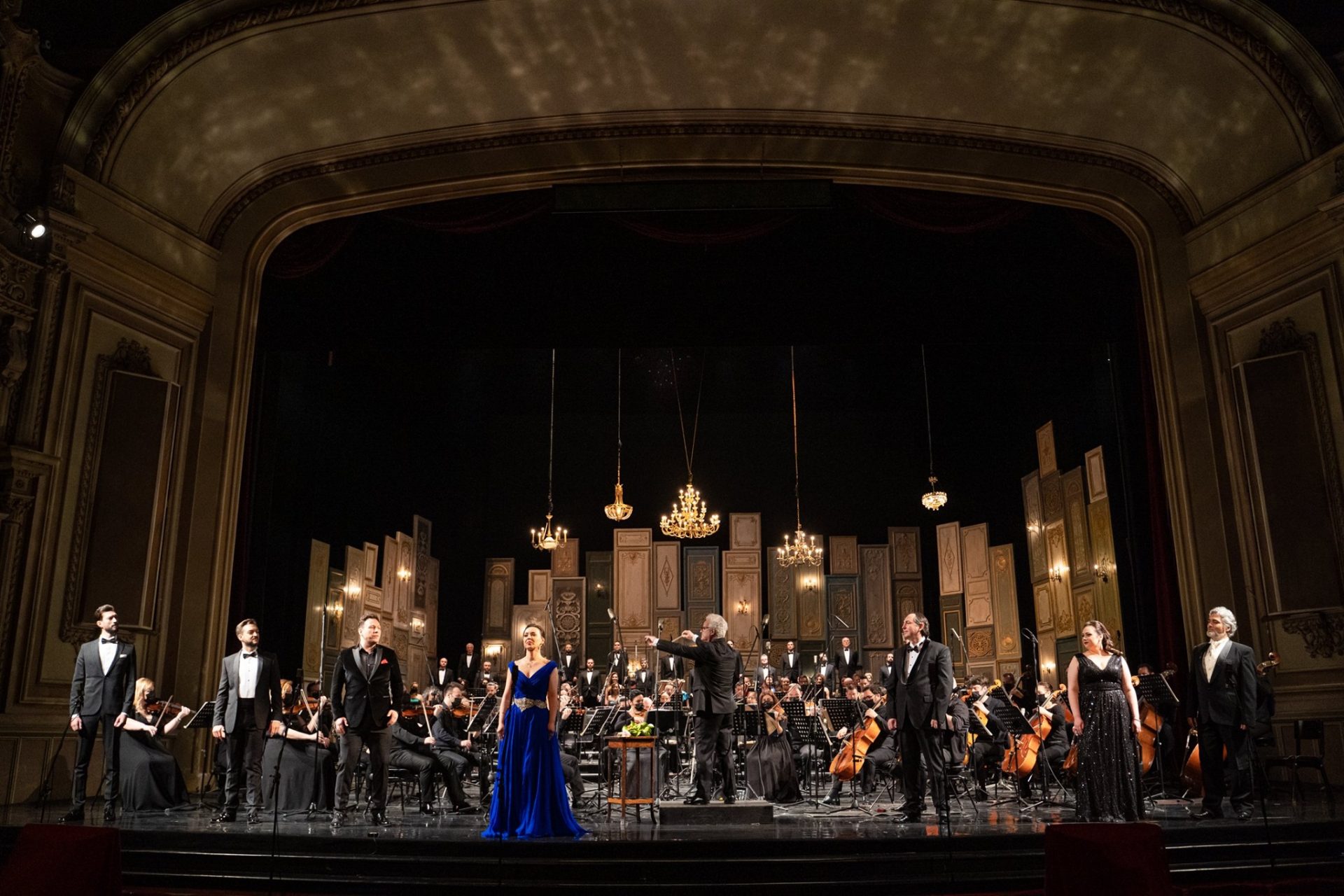 Opera națională Archives Buletin de București