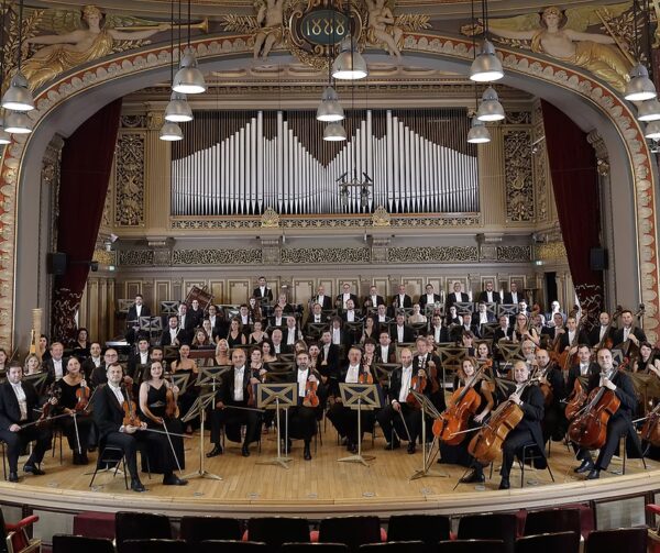 Filarmonica George Enescu deschide Stagiunea 2025-2026. Faimosul dirijor Kent Nagano vine pentru prima oară la București. FOTO: Arhiva