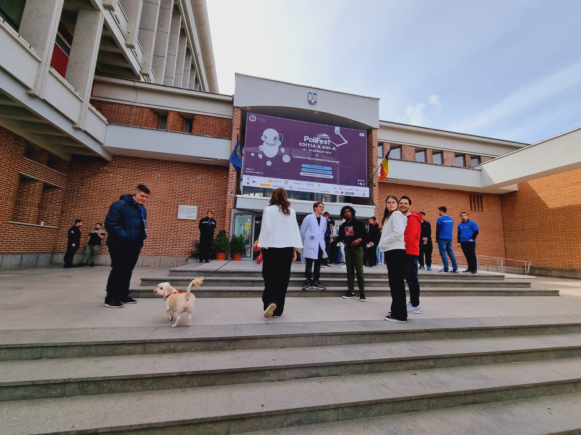 REPORTAJ | „Am fost la Festivalul Oamenilor Deștepți de la Poli iar acum vreau să fiu studentă la bioinginerie!”
