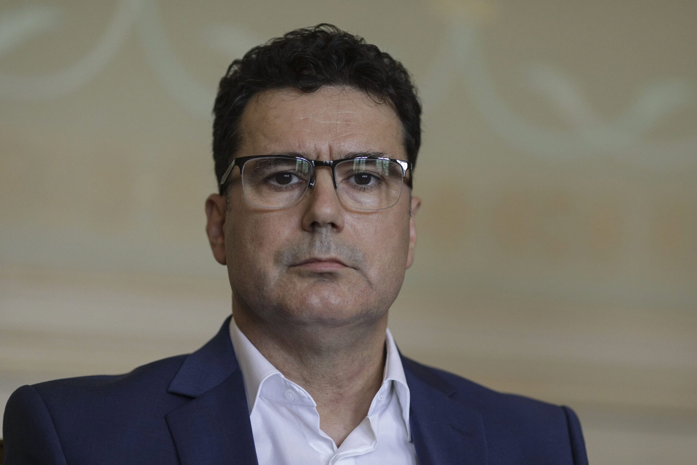 Rectorul SNSPA, Remus Pricopie, își depune candidatura pentru prezidențiale, dar fără semnături de susținere