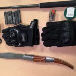 40 de suporteri ai echipei Steaua București prinși cu obiecte și substanțe interzise. Aceștia se întorceau de la Câmpulung. FOTO: Jandarmeria Română