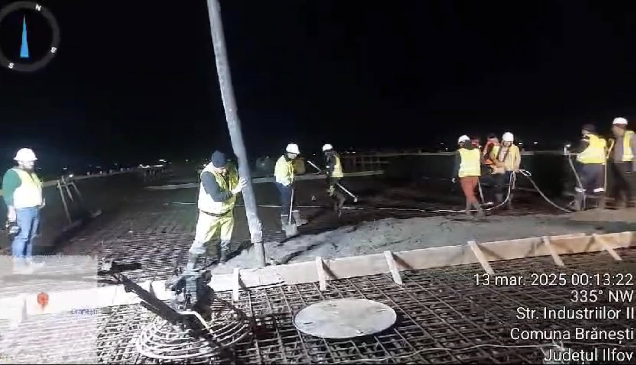 Șoseaua care va ocoli Brăneștiul: a fost turnată placa principală a pasajului peste calea ferată