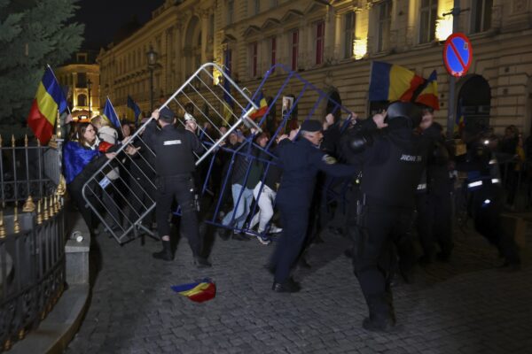 Horațiu Potra îndeamnă la revoltă în București