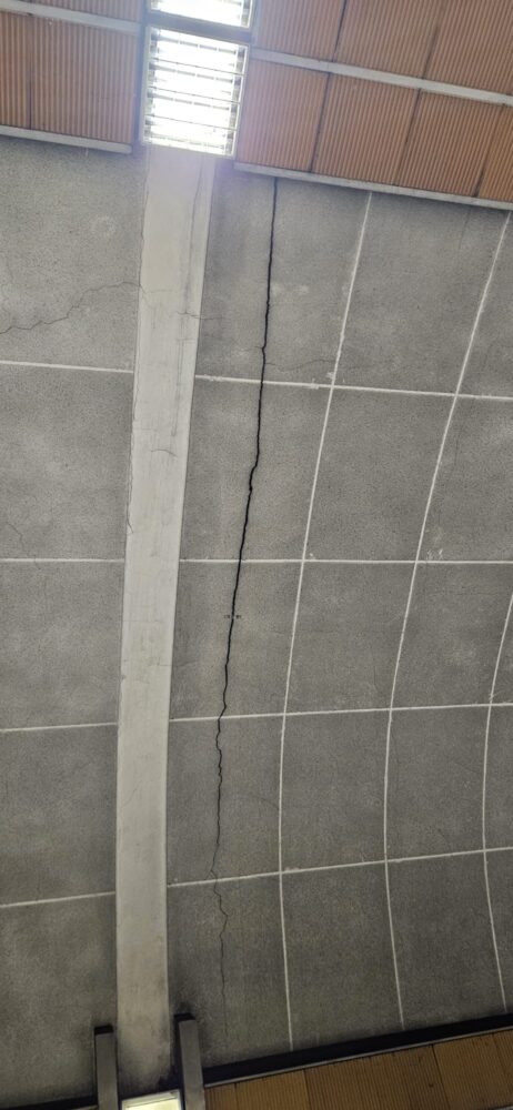 stația de metrou Titan