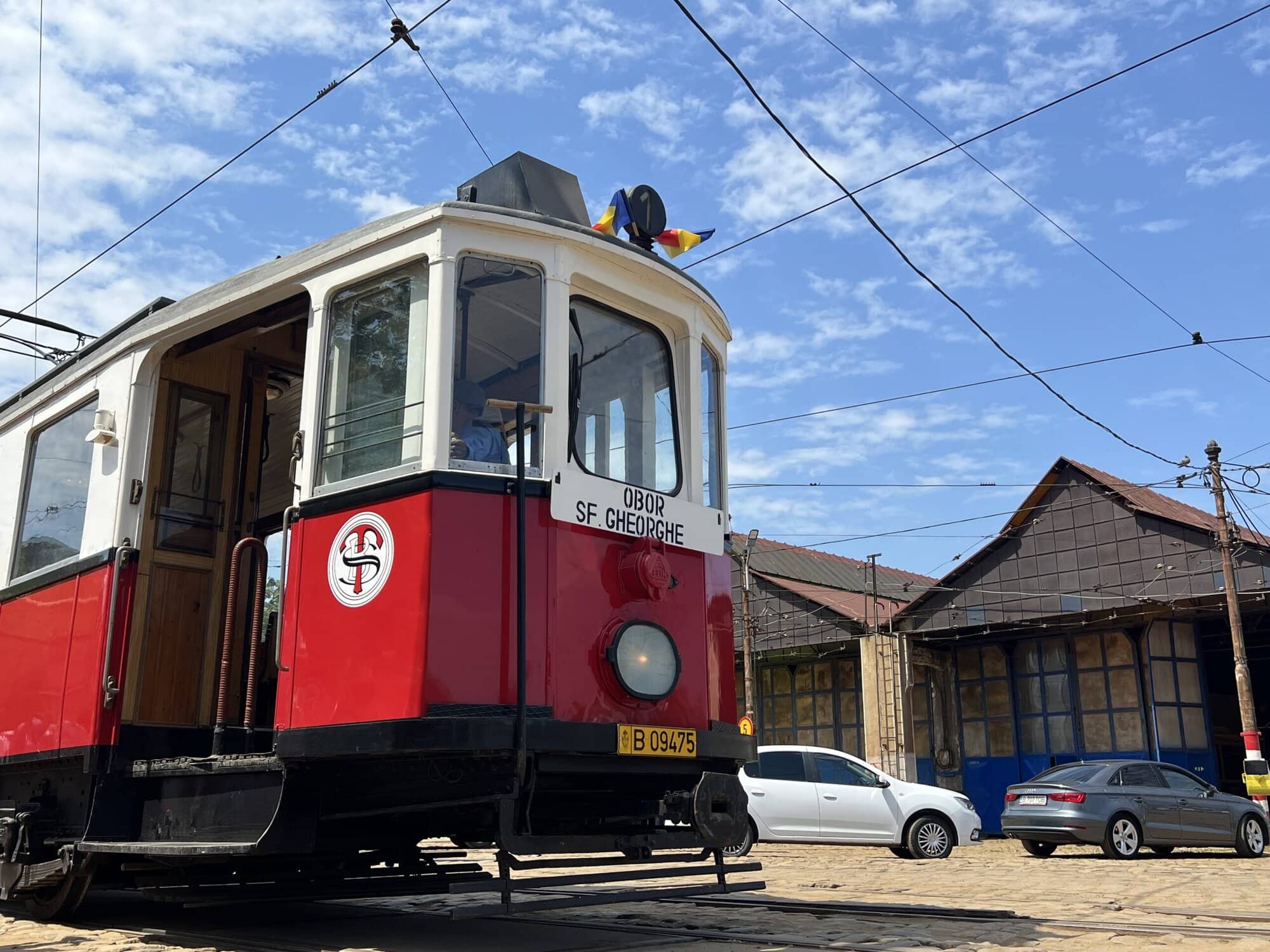 Bucureștiul revine în trecut: Parada tramvaielor de epocă de 1 Mai, cu surprize delicioase