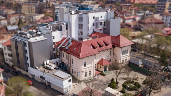 Sector 4 | Ambulatoriul de la Spitalul Foișor s-ar putea face cu bani din Programul Național de Investiții în Infrastructura Unităților Spitalicești. Peste 10 milioane de euro costă renovarea. FOTO: Arhiva