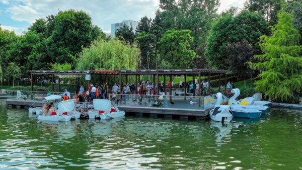 Sector 6 | Program prelungit pentru ambarcațiunile de pe lacul din Parcul Drumul Taberei, în weekend. PS6