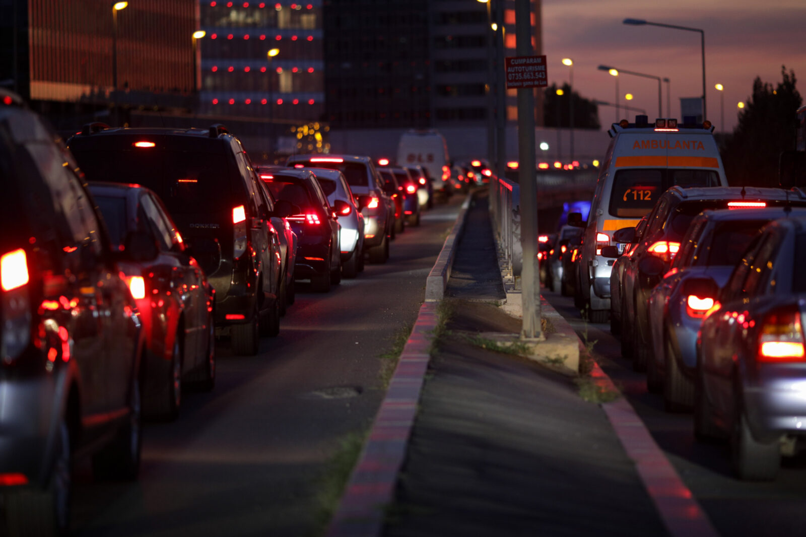 Poluarea din Capitală nu se limitează doar la emisiile de eșapament