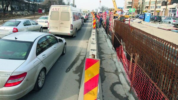 Restricții temporare de circulație, în Pasajul Băneasa. FOTO: libertatea.ro