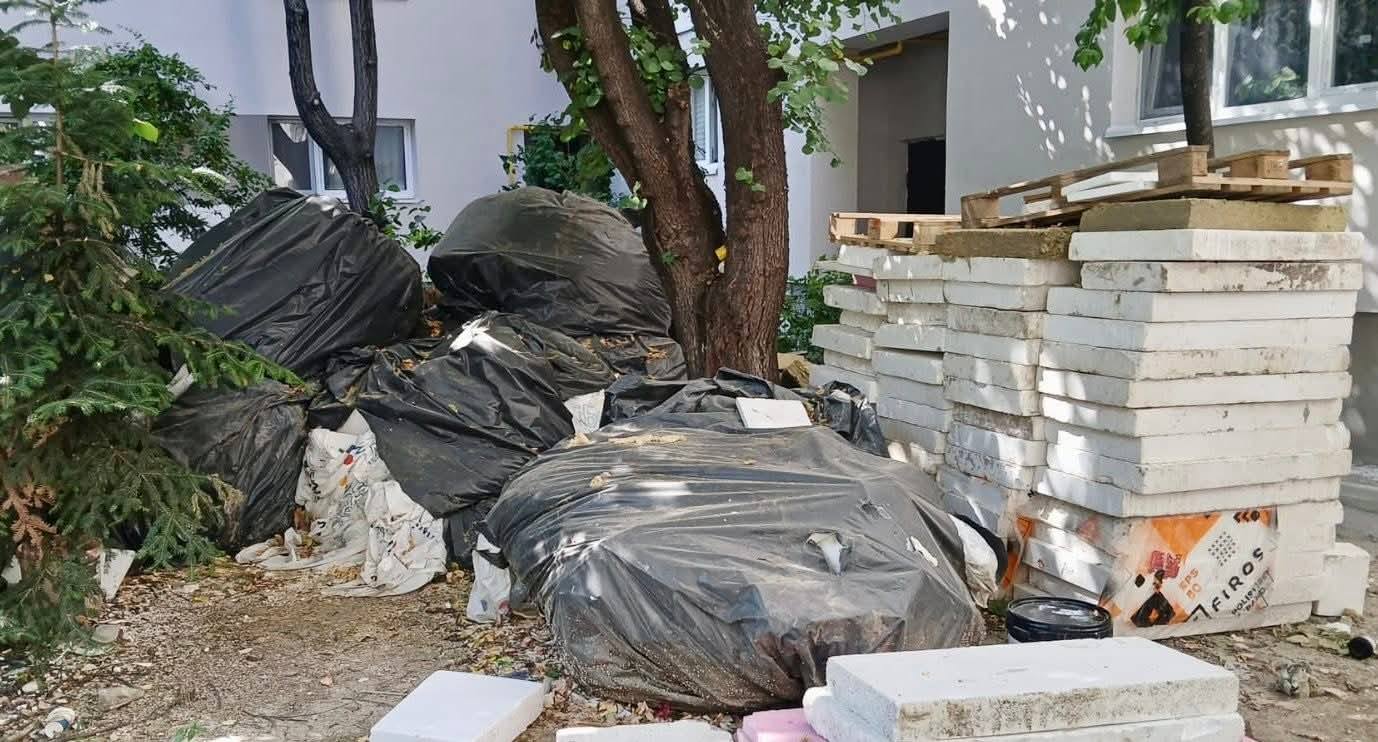 Sector 6 | Amendă de 12.000 de lei pentru firma care se ocupă de anveloparea blocurilor | FOTO: PS6 via Facebook