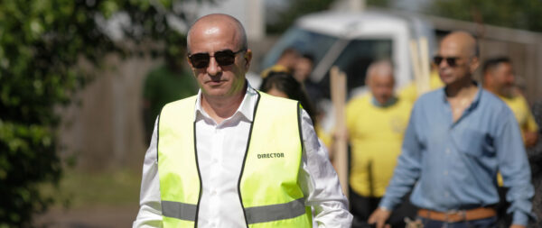 Șeful ECO Igienizare are un salariu de 4.600 de euro pe lună, dublu față de 2024. Conduce un Porsche și are tablouri, bijuterii și ceasuri de 100.000 de euro