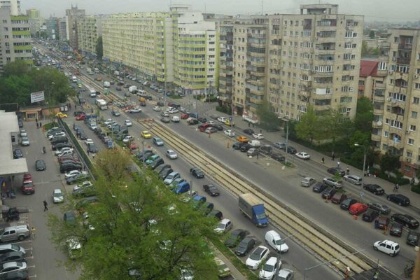Sector 2 | Continua curățenia în perimetrul delimitat de Șos. Pantelimon, Str. Vergului și Str. Morarilor. FOTO: clubferoviar.ro
