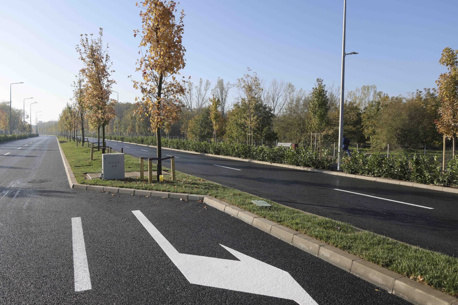 locuiește pe Drumul Valea Largă