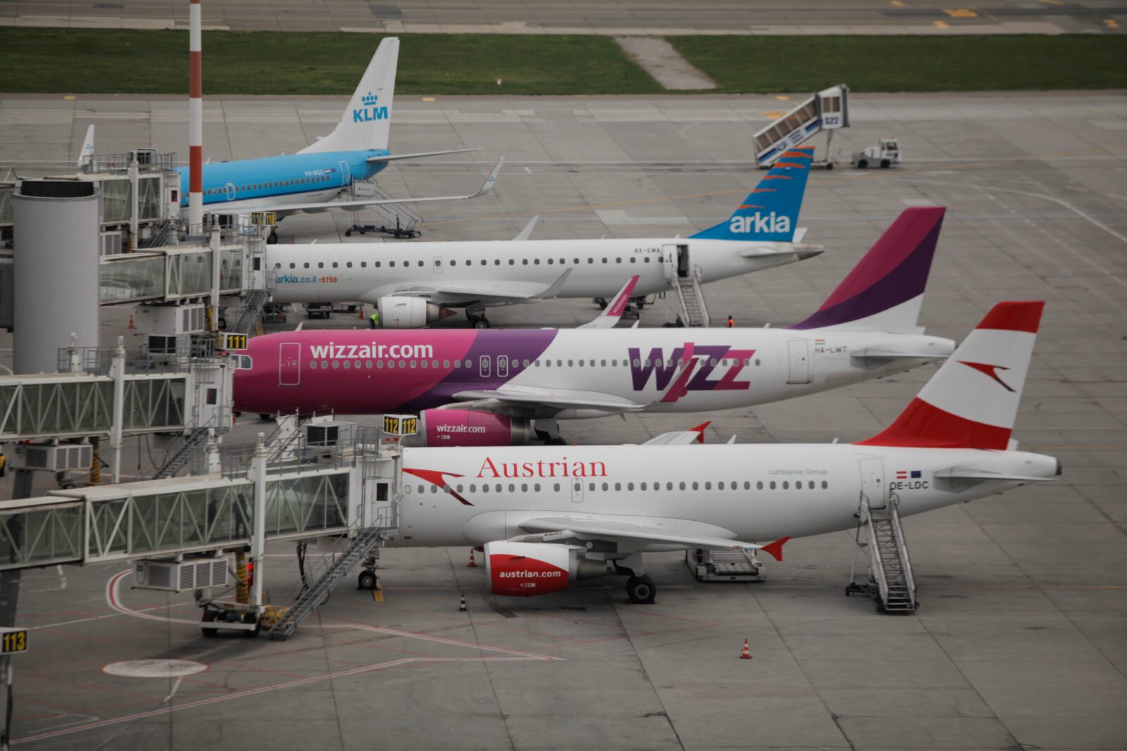 Pista de pe Otopeni, redeschisă după șase zile de lucrări.