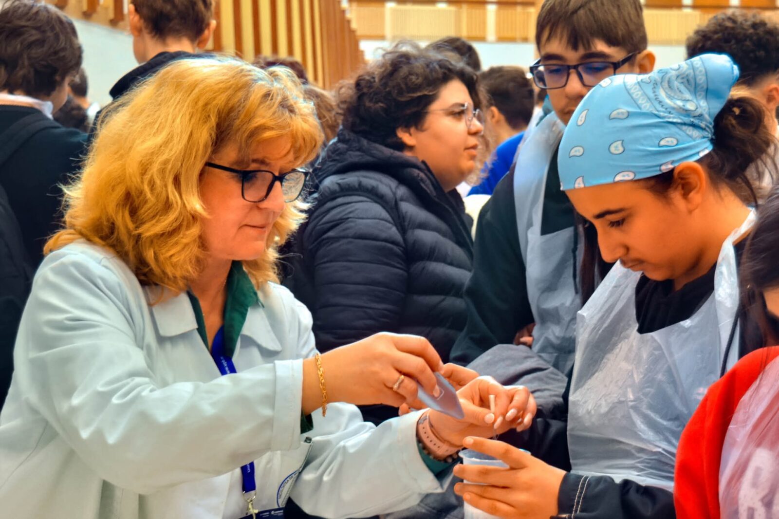 Cafeneaua BdB | Madelene Dăncilă, profesor în cadrul Politehnicii | FOTO: Facultatea de Inginerie Chimică și Biotehnologii - UPB via Facebook