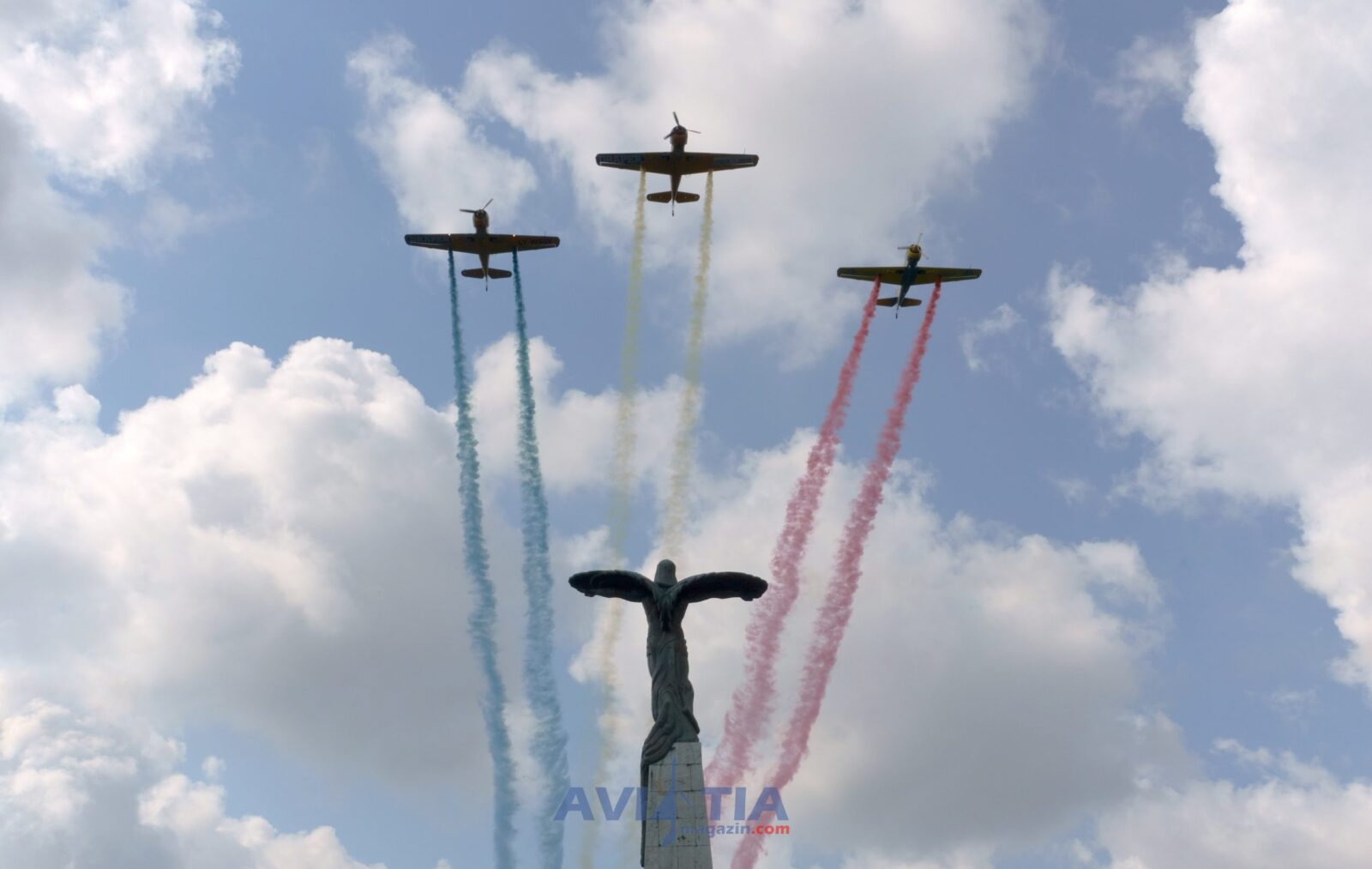 Restricții de circulație de Ziua Aviației Române și a Forțelor Aeriene. FOTO: aviatiamagazin.com