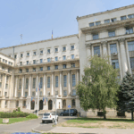 Proiectul privind crearea unui perimetru securizat în Piața Revoluției, retras de pe ordinea de zi. Foto: Google Maps