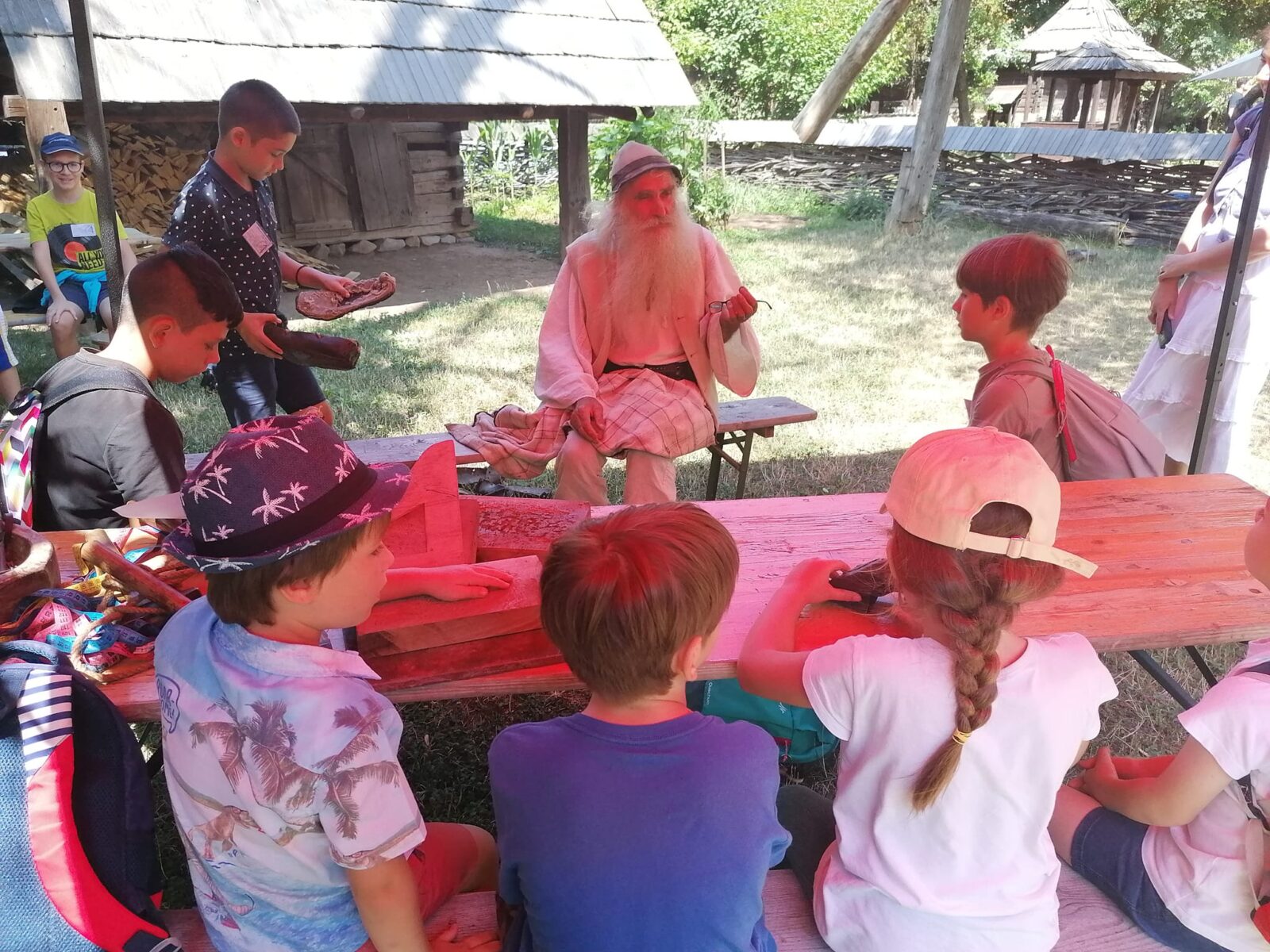 Tabăra de creație „Vara pe uliță”, la Muzeul Satului. FOTO: Muzeul Satului