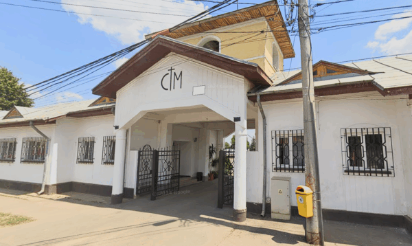 Pază militară la mormântul lui Ion Iliescu