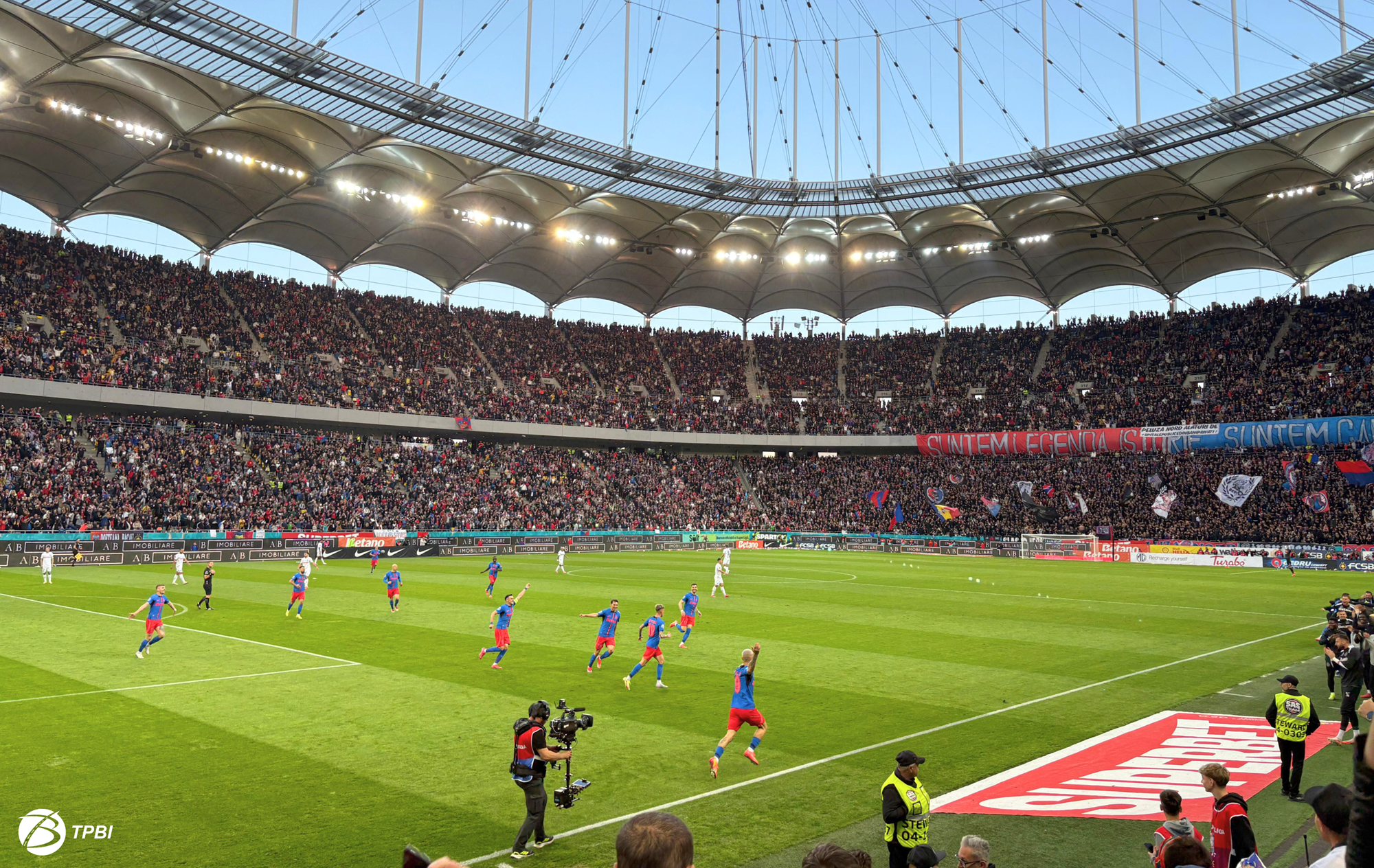 Meciul de fotbal FCSB – KF Drita prelungește traseul pentru două mijloace de transport în comun