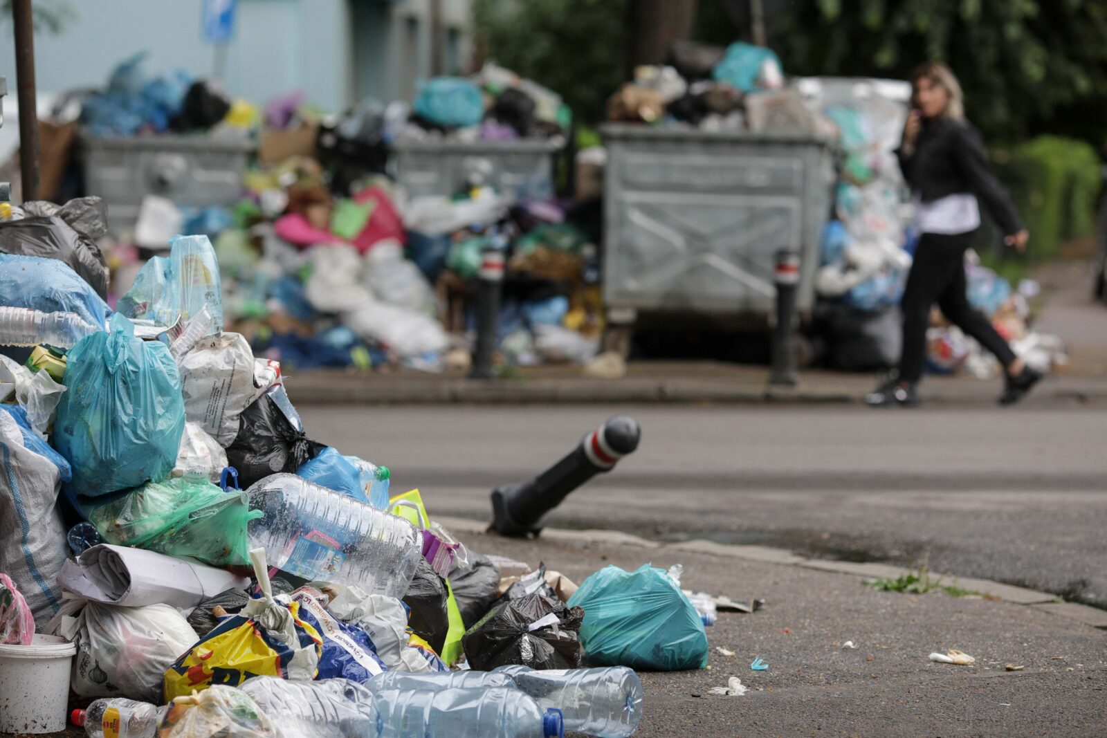 RAPORT | Capitala este în pragul unei crize majore legate de gestionarea gunoaielor FOTO: Inquam Photos / Octav Ganea