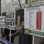 Mama suveraniștilor bucureșteni e mereu gravidă.