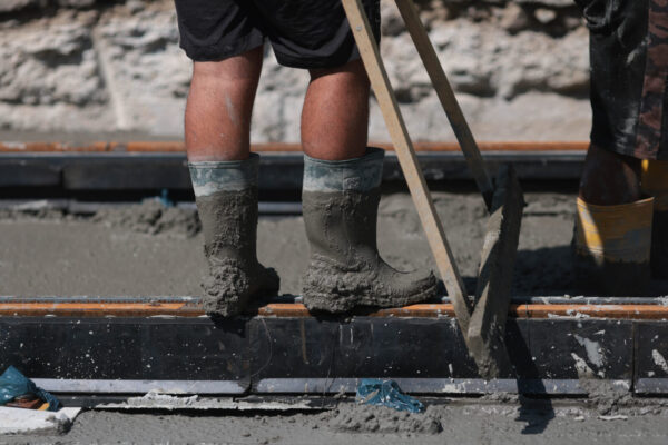 Două linii de tramvai suspendate, din cauza lucrărilor de reabilitare a șinelor. Foto: Inquam Photos/ George Călin