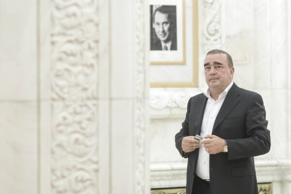 Afaceristul Gigi Neţoiu, condamnat definitiv în „Dosarul Transferurilor” va candida la Primăria Capitalei. Atacuri la adresa lui Nicuşor Dan. Foto: Inquam Photos / Octav Ganea