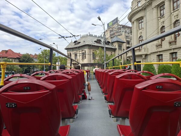 Monitorizare în timp real pentru autobuzele turistice