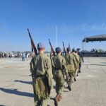 BIAS 2025 | Ceremonie cu iz istoric. Parașutiști din România celui de-al Doilea Război Mondial au ridicat flamura drapelului pe catarg | FOTO: Alexandru Stan