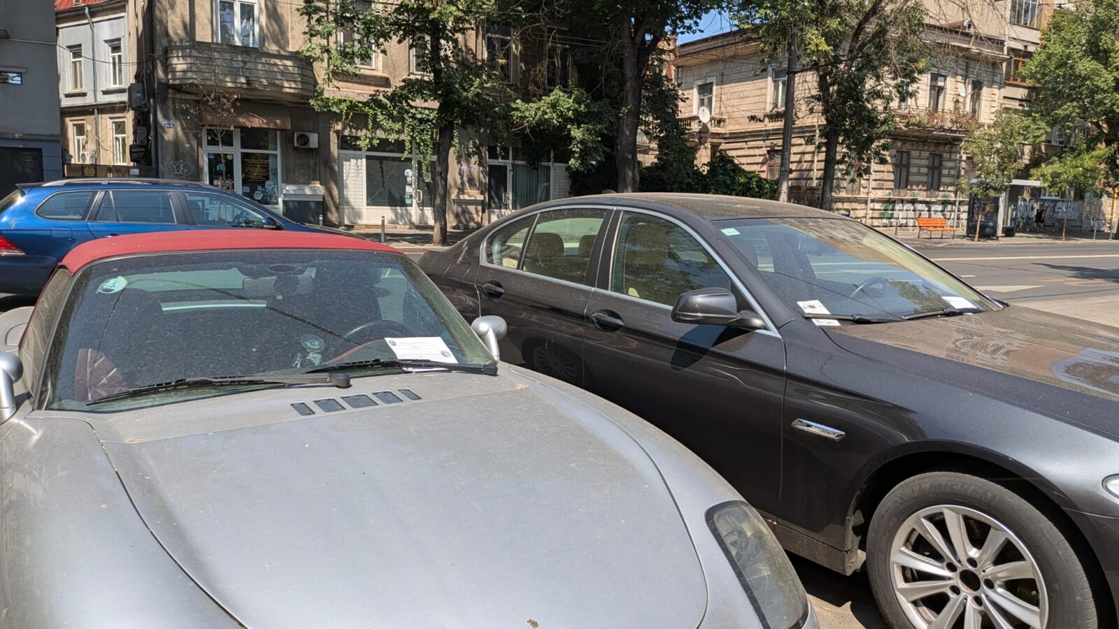 campanie de ridicare a mașinilor parcate