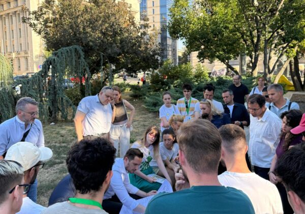 parcarea MAI din Piața Revoluției