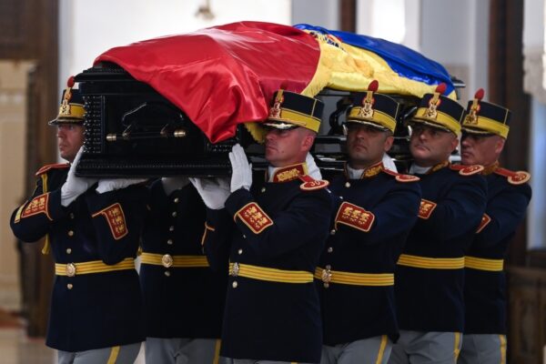 Protest în Piața Universității