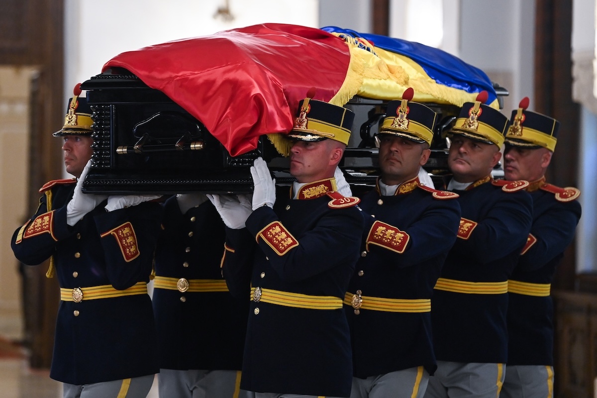 Protest în Piața Universității