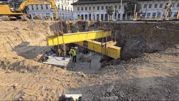 dezasamblarea planșeului Unirii