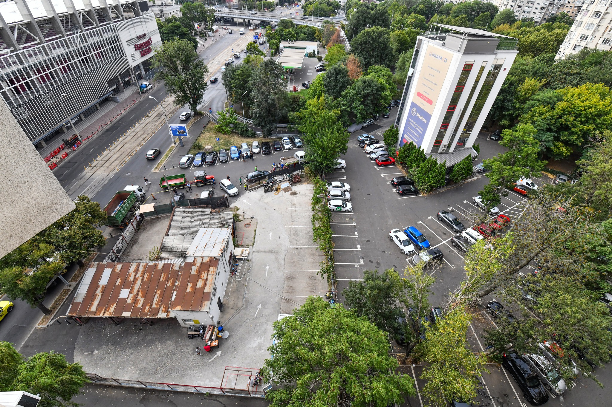 Sector 6 | O spălătorie auto a fost demolată după 26 de ani de funcționare ilegală