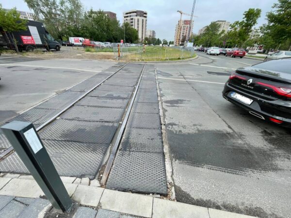 treceri la nivel cu calea ferată
