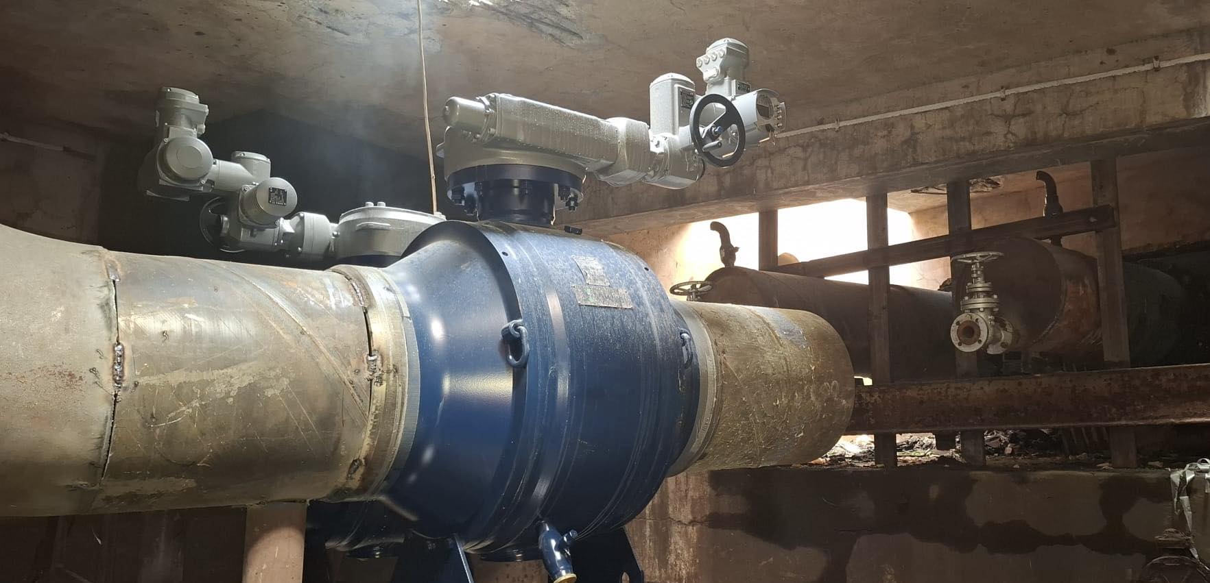 TERMOFICARE | Peste 1.100 de blocuri din Sectorul 4 afectate de reparații. Lipsește din nou apa caldă