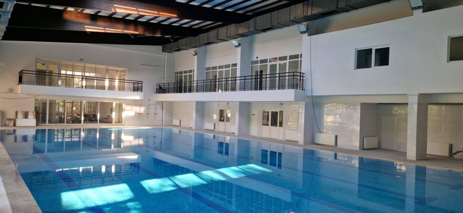 Sector 6 | Bazinul de înot al Școlii 311, propus pentru a fi deschis publicului | FOTO: PS6