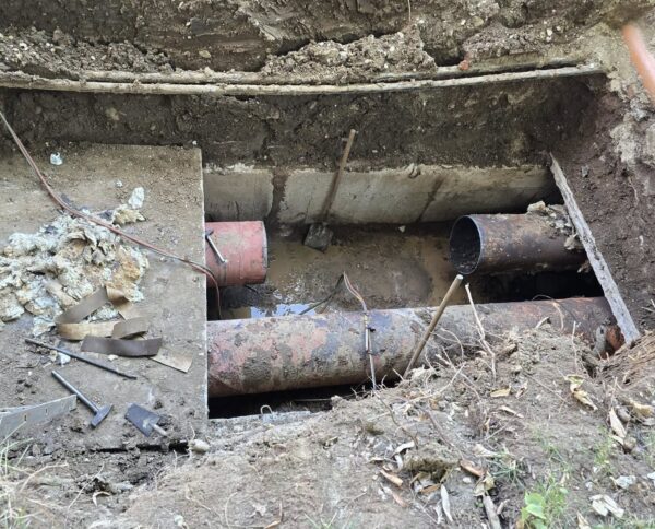 TERMOFICARE | Se fac lucrări la rețeaua primară, în Sectorul 5. Sute de blocuri afectate de reparații, săptămâna aceasta. FOTO: Arhiva