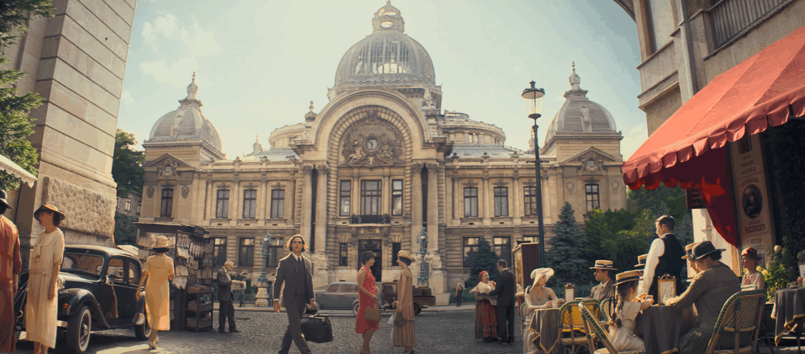 Bucureștiul anilor '50, decor pentru super-producția „Cravata Galbenă”. Pelicula are premiera pe 14 noiembrie