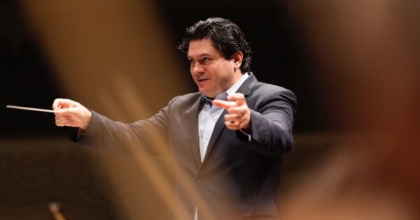 Dirijorul Cristian Măcelaru este Cetățean de Onoare al Capitalei