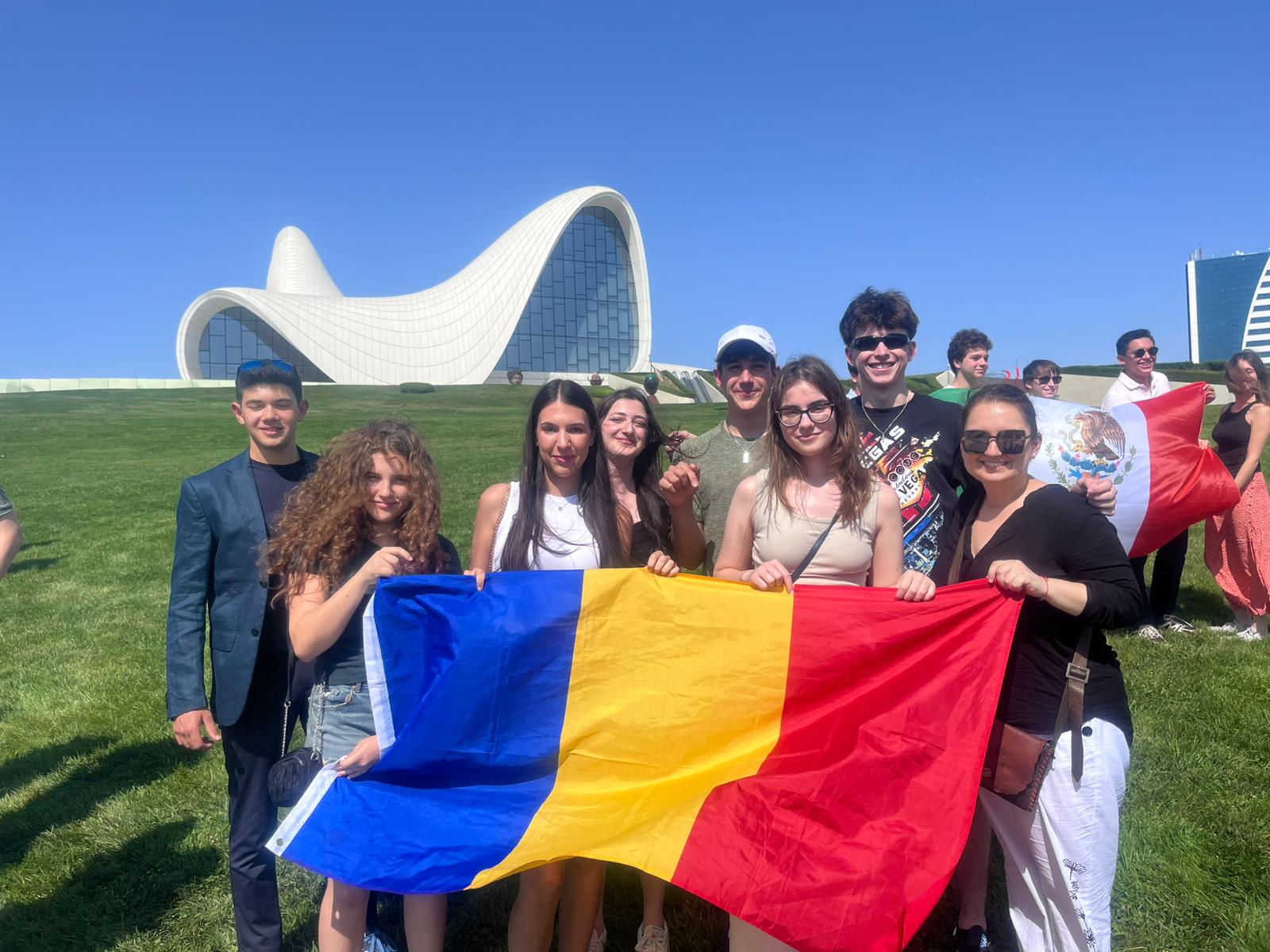 20 de liceeni români au câștigat medalii și distincții la mai multe competiții de economie | FOTO: Centrul Român de Excelență în Economie (RECE)