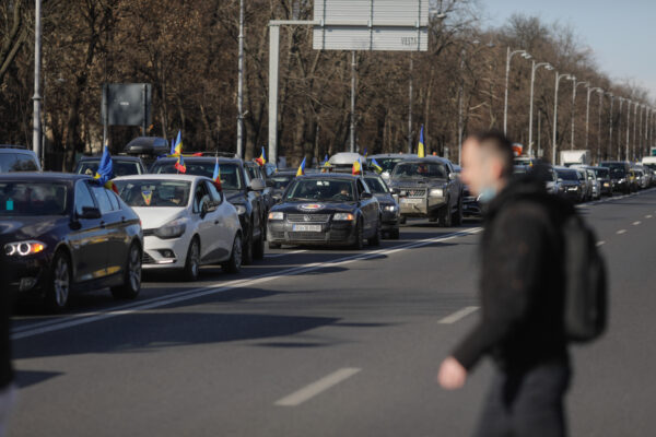 Restricții de circulație pentru mai multe evenimente în weekend. Calea Victoriei este pietonală, iar Bd. Uniri găzduiește o cursă | FOTO: Inquam Photos / George Călin