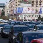 să vină la serviciu