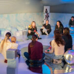 Opera Comică pentru Copii lansează „OCC Golden Ticket” în maternități, primul bilet GRATUIT la un spectacol sau atelier BUBU. FOTO: OCC