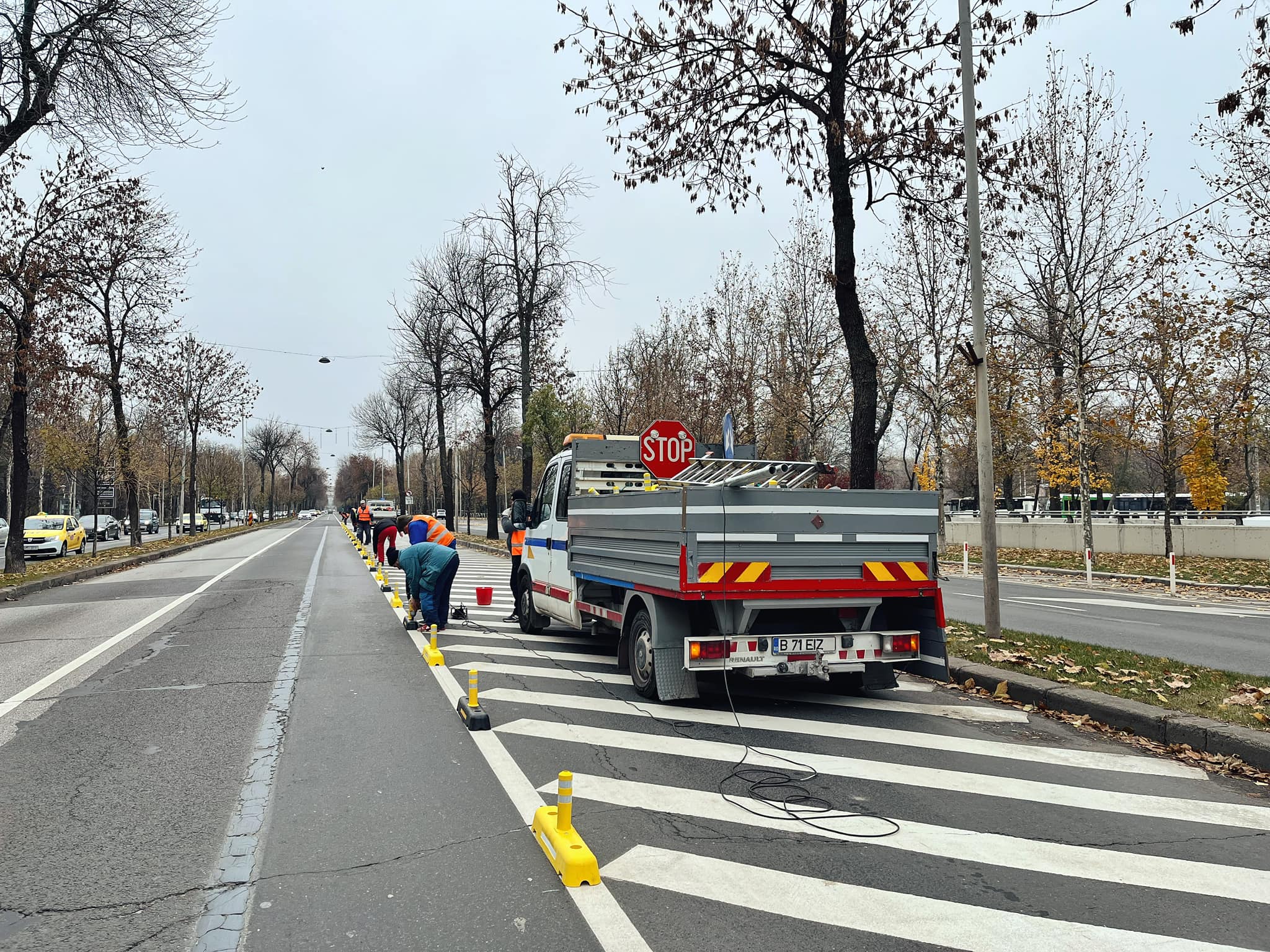 Trafic deviat pe Bulevardul Regele Mihai I. Se amenajează stații de autobuz