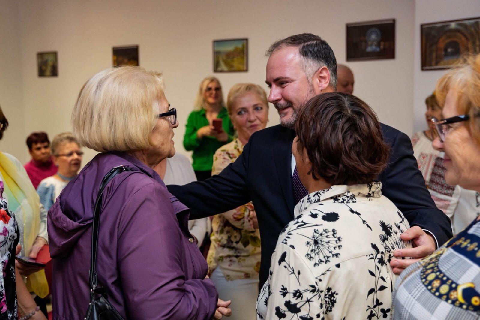 DGASPC Sector 2 a contractat o firmă „specializată” în vânzarea vârfurilor de burghiu, pentru organizarea unui eveniment pentru seniori. Serviciile costă aproape 50.000 de euro. Foto: FB/ DGASPC Sector 2