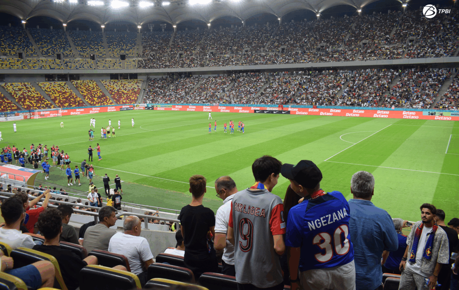 Meciul FCSB – Young Boys Berna ar putea devia traseele pentru cinci linii STB. FOTO: TPBI