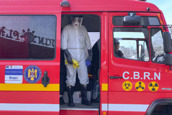 S- a lansat licitația pentru achiziționarea a cinci ambulanțe și a unei autospeciale CBRN. Prețul depășește 1,2 milioane de euro